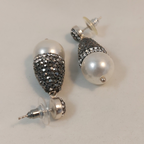 Vtg faux pearl crystald post dangle earrings - Picture 7 of 9